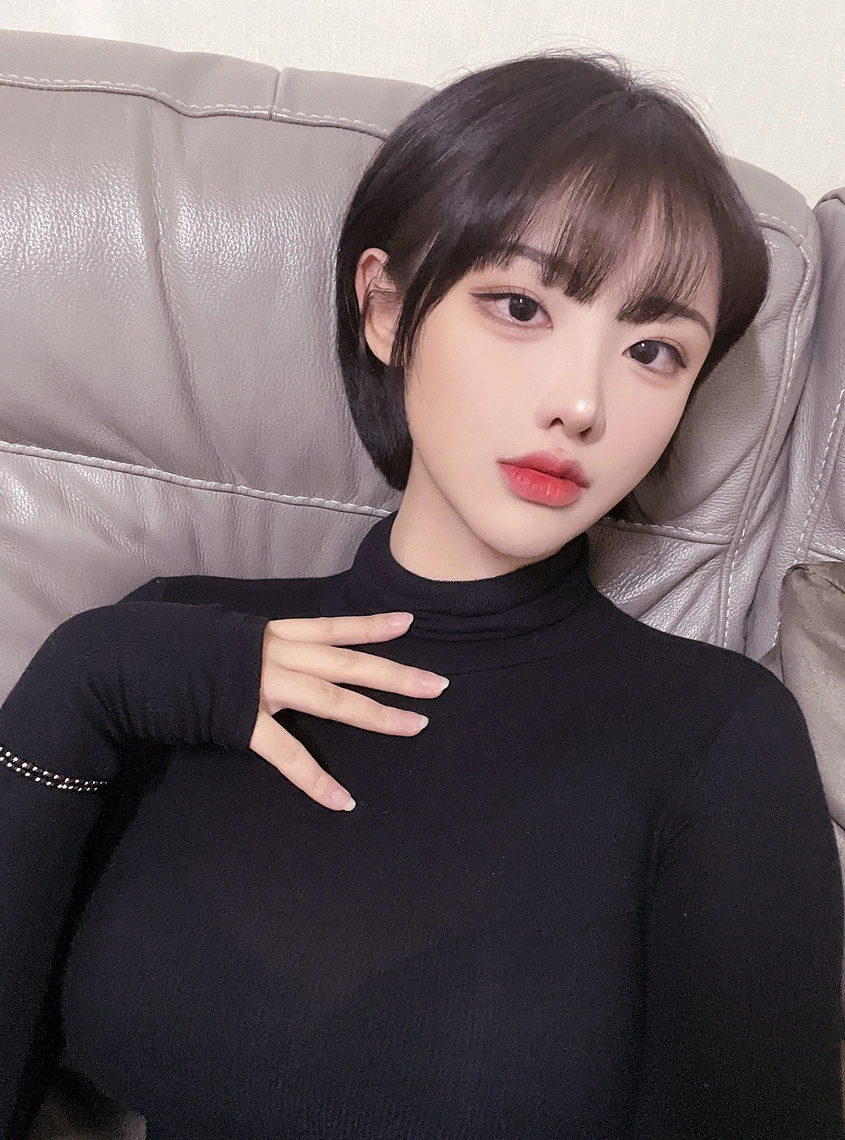 GF_AYWKbcAAgEmO_07_14_2025