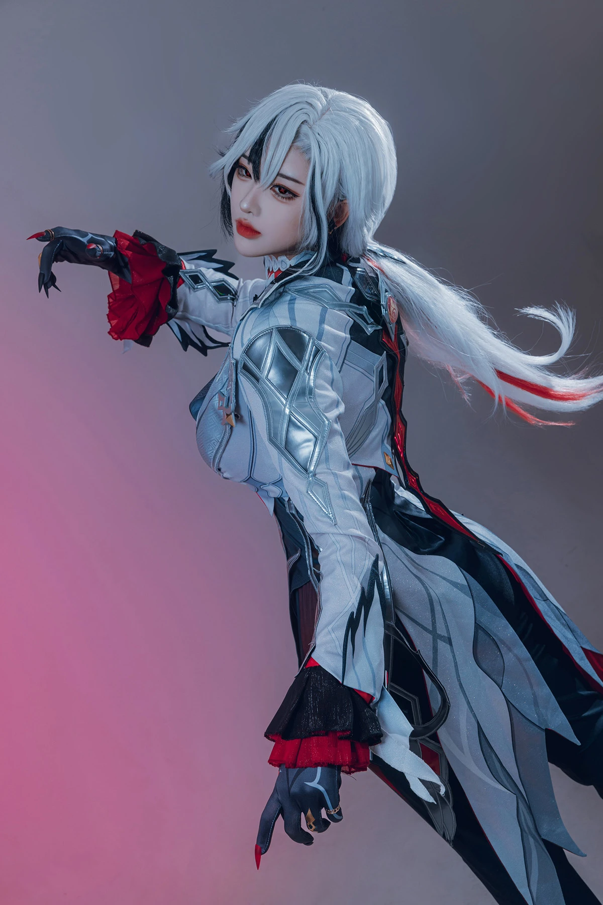 GL5ubiTbEAAL0_8_07_14_2025