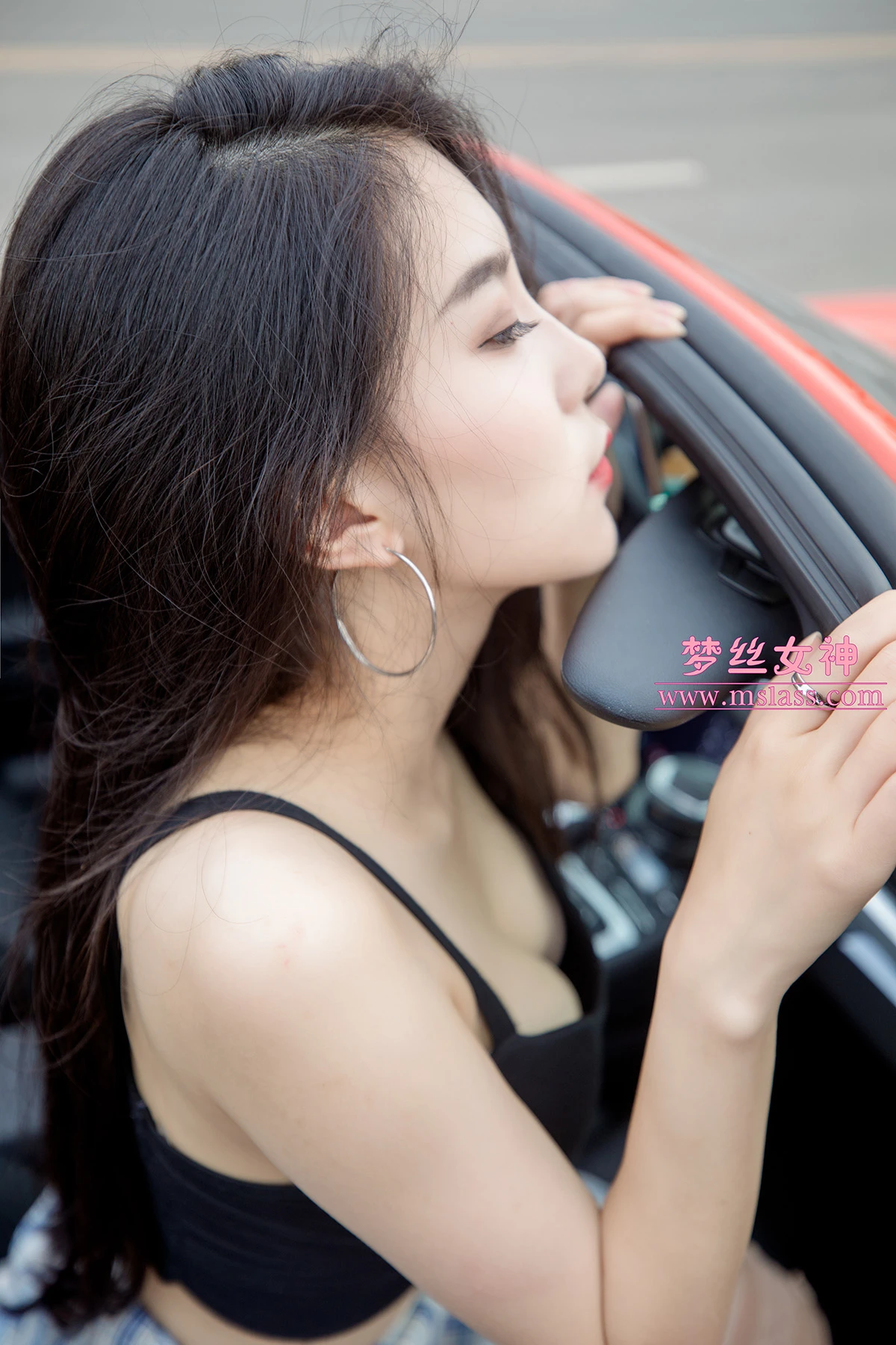 [MSLASS]梦丝女神 - 苏安希 跑车丝袜女神