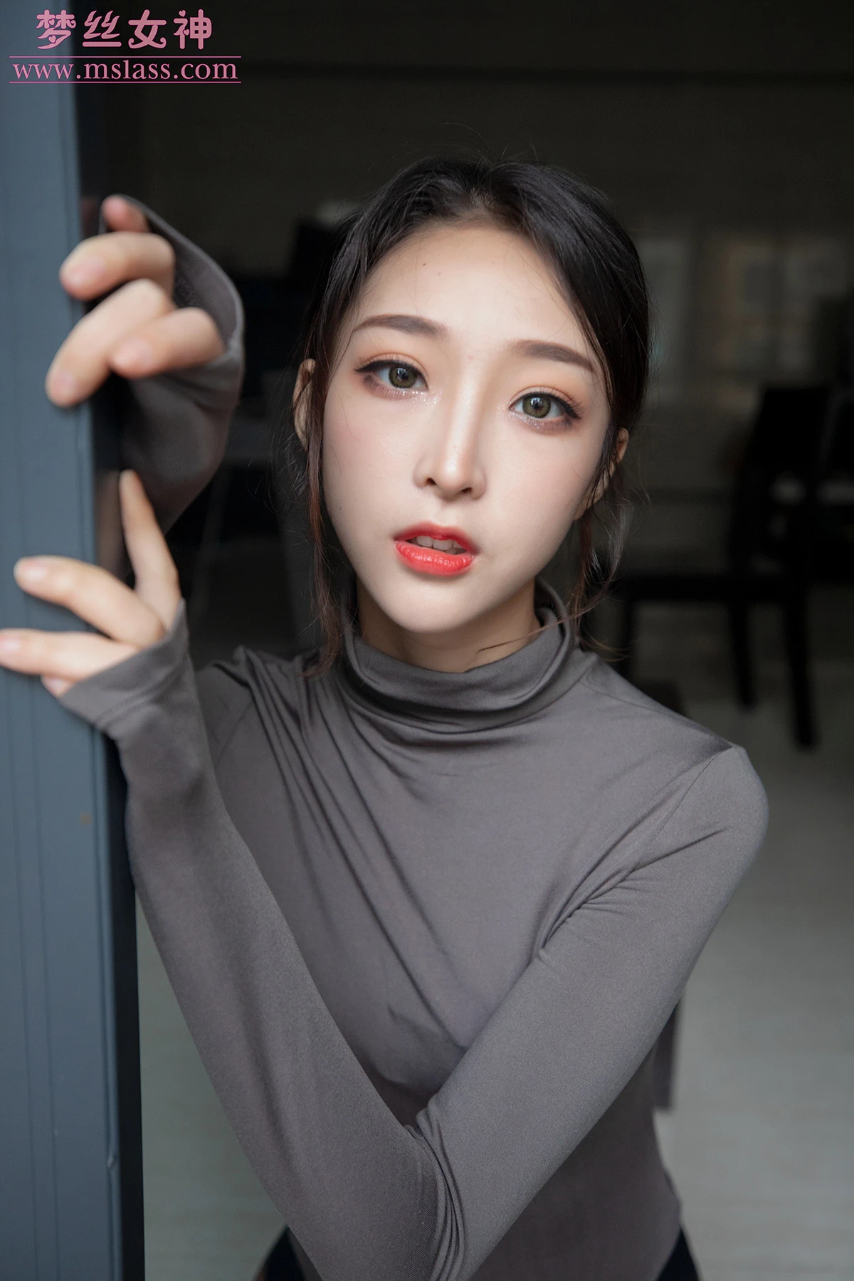 [MSLASS]梦丝女神 – 乔儿 美女主播（黑色）