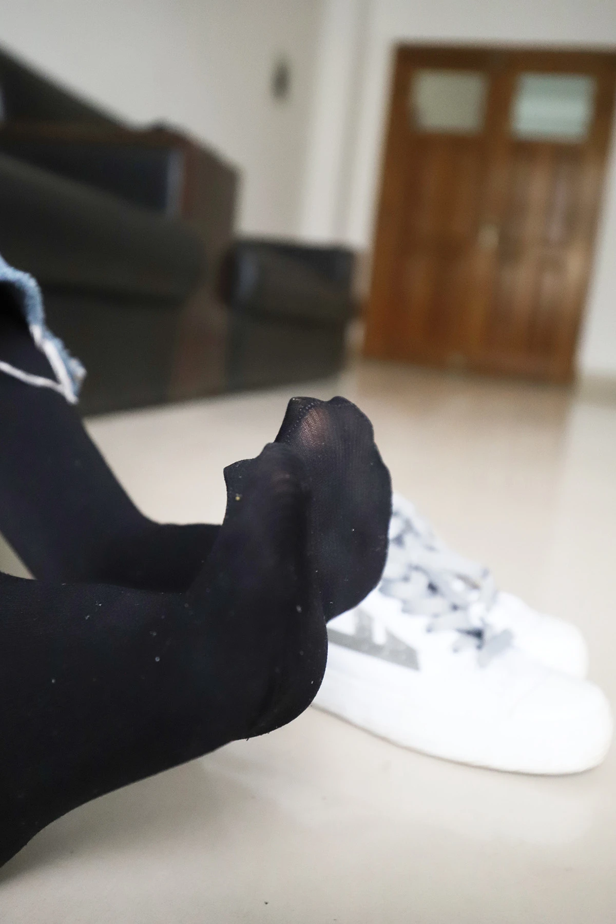 [大西瓜爱牙膏] 牛仔黑厚袜