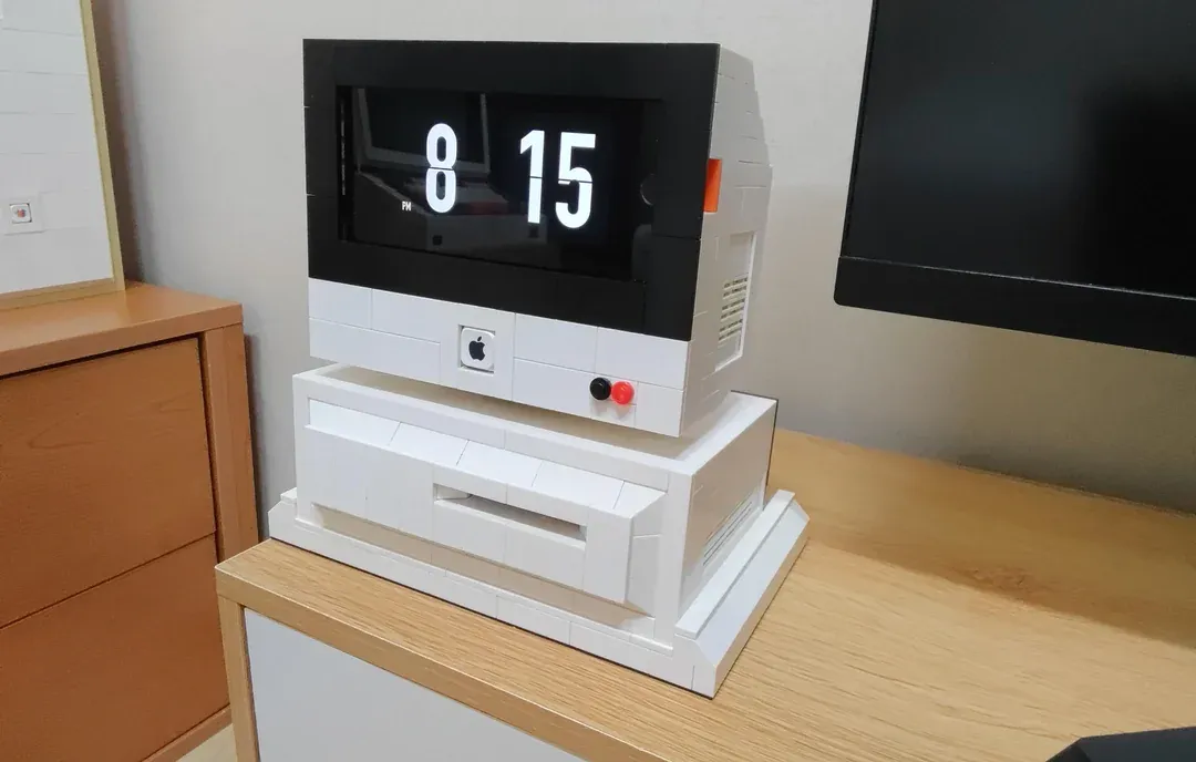 网友用乐高组出打造出怀旧风PC电脑!成本超低!