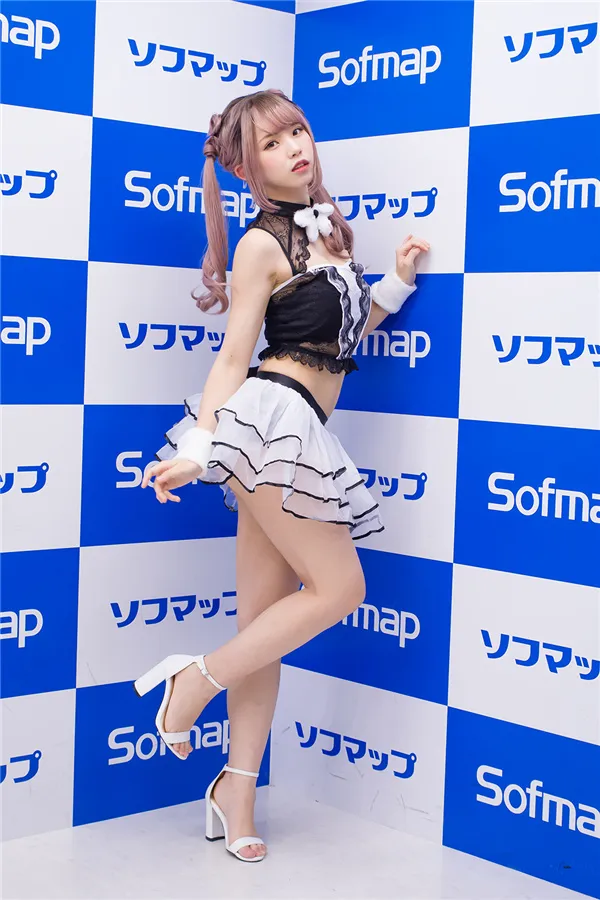 日本COSER-enako专访:想要男生喜欢的丰腴体型