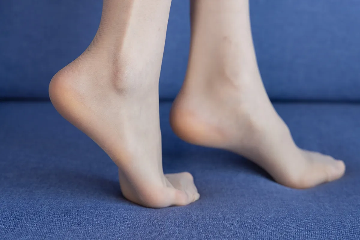 [BoBoSocks袜啵啵] No.401 芝士-高跟鞋、肉丝、裸足