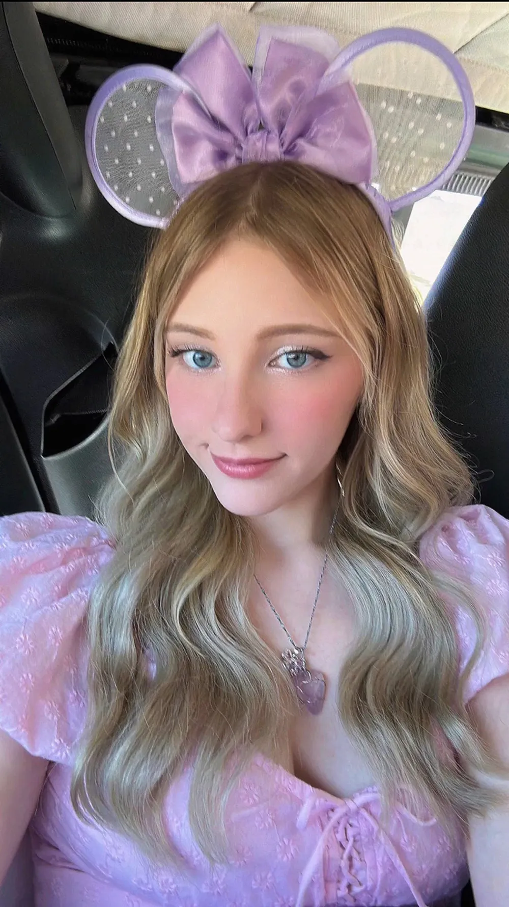 GRWcm4KbkAA8yFA_10_13_2025