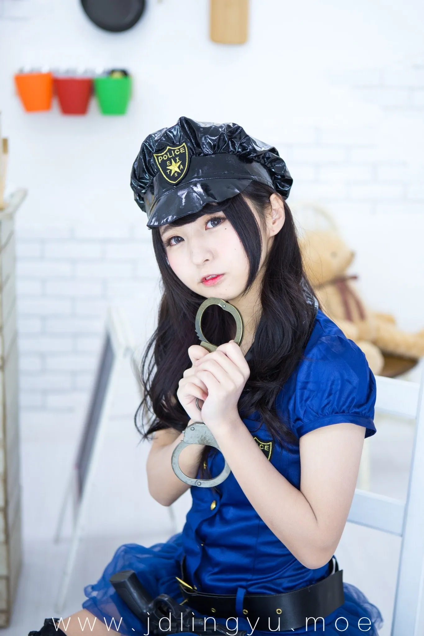 2017-03-05_23-17-49_10_26_2025