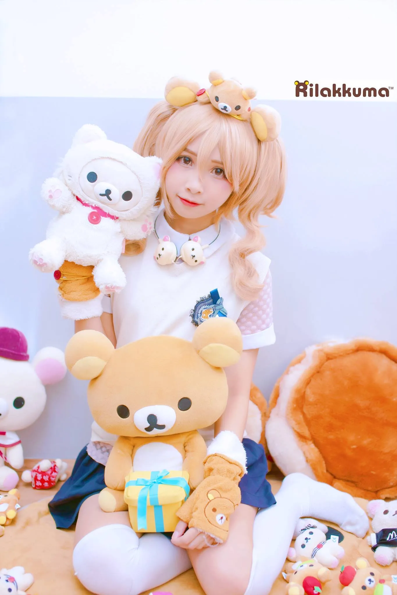 拟人轻松熊 X 校服
