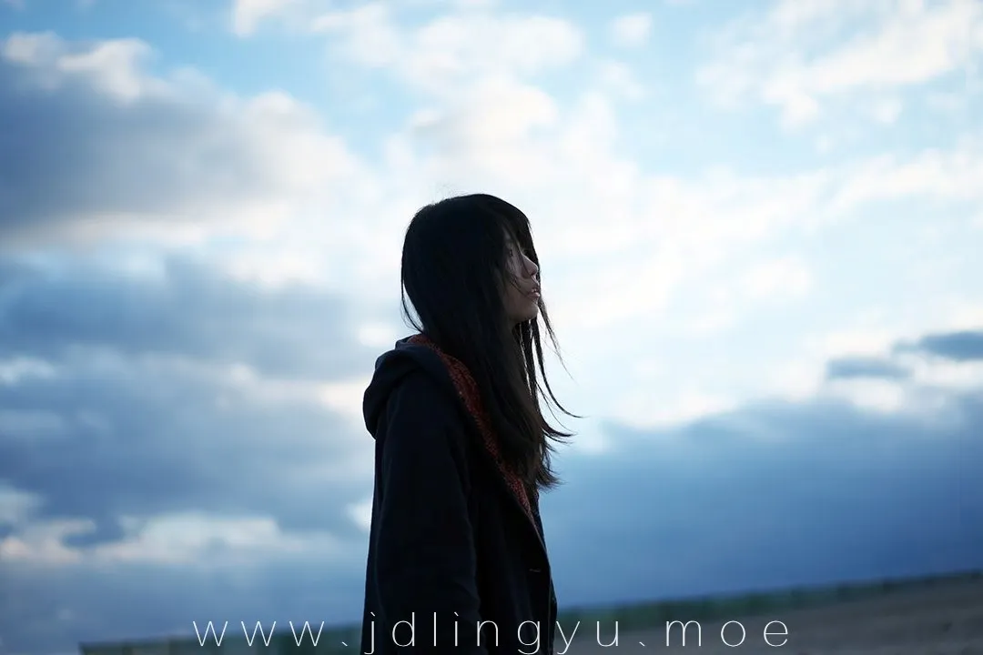 2017-03-12_21-25-20_10_28_2025