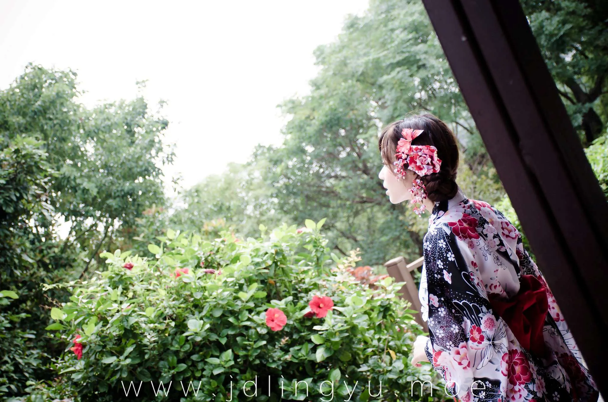 2017-03-14_21-08-12_10_28_2025