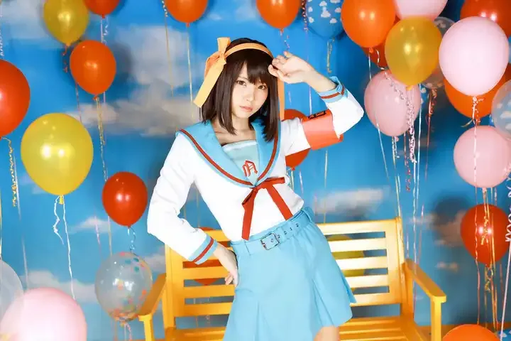 えなこ表示《凉宫春日的忧郁》让她入坑动漫世界 从“居家Cos”踏入Coser领域