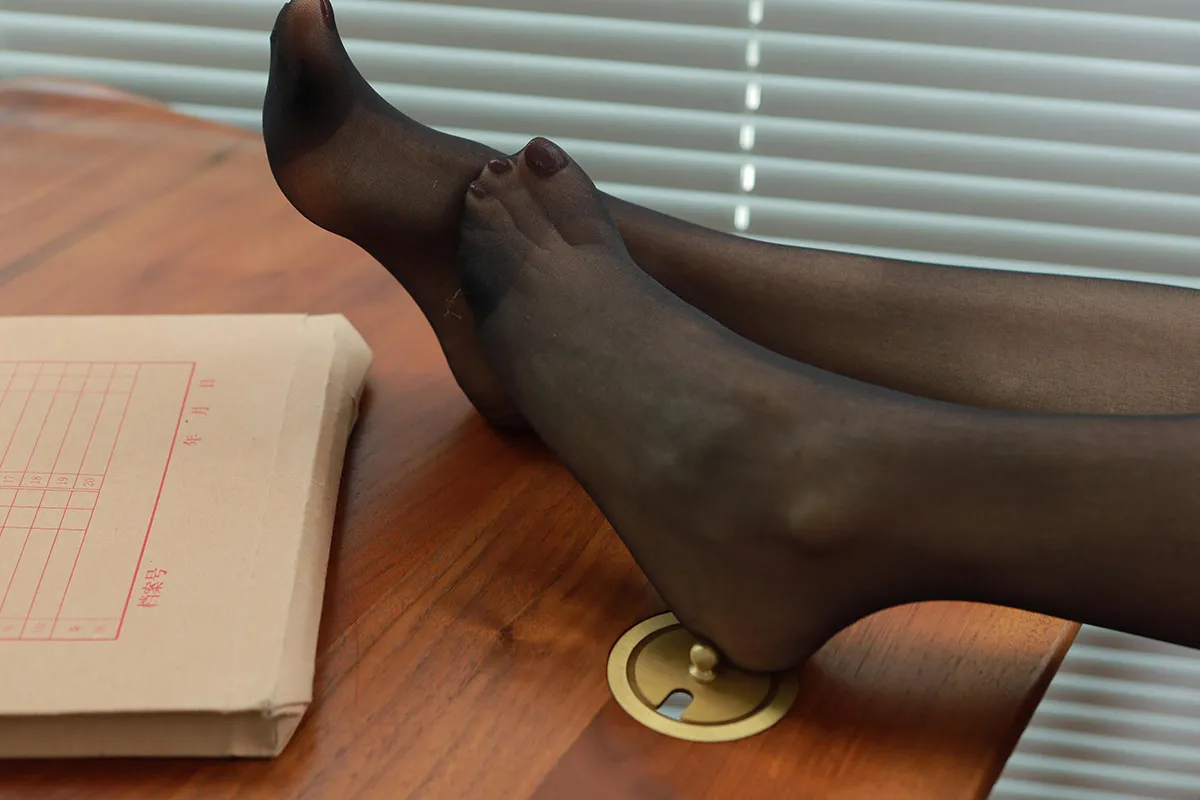 [IESS异思趣向] 模特：婉萍《肉肉紫色》