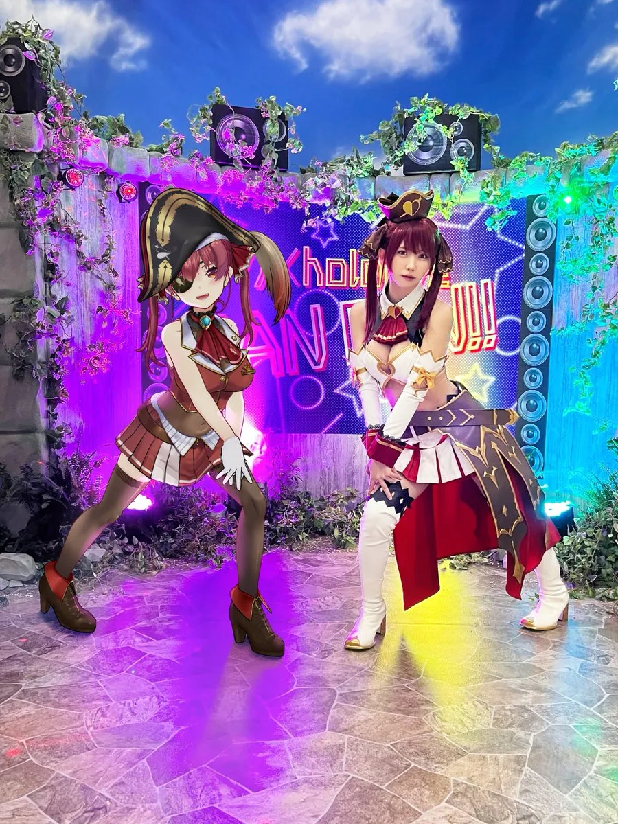 《周刊YOUNG JUMP》与《Hololive》合作 えなこ&伊织萌等人cos三期生组合