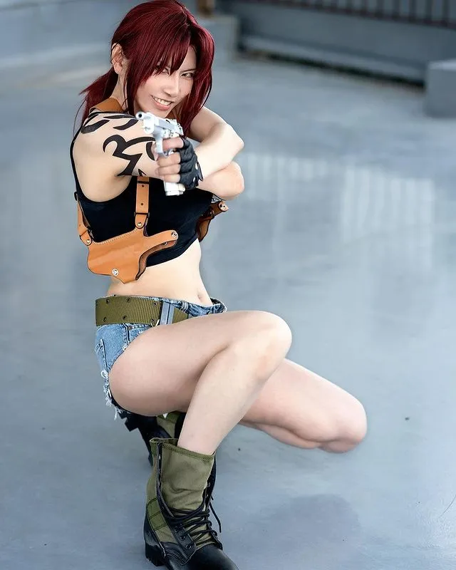 Cosplay能抗衰老？ 47岁妈妈Coser鹰村アオイ展现绝佳自信对Cosplay的热爱