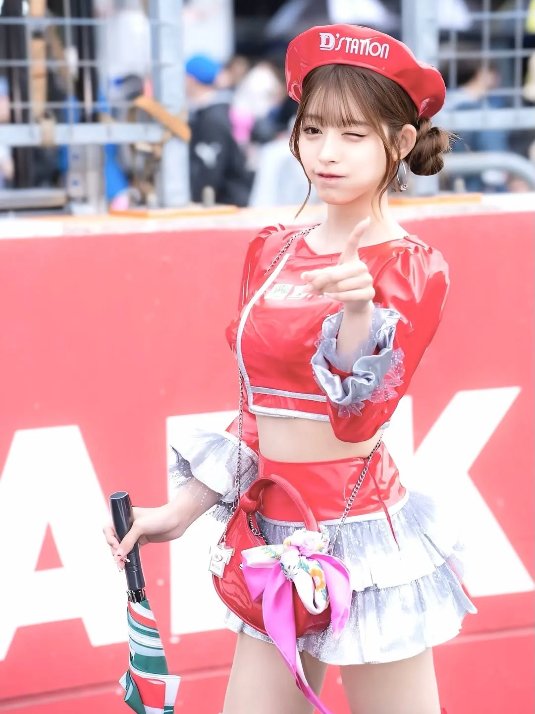 少了个倩影！仙气满满《花乃衣美优》性感可爱的“赛车大使”将于赛场边毕业！