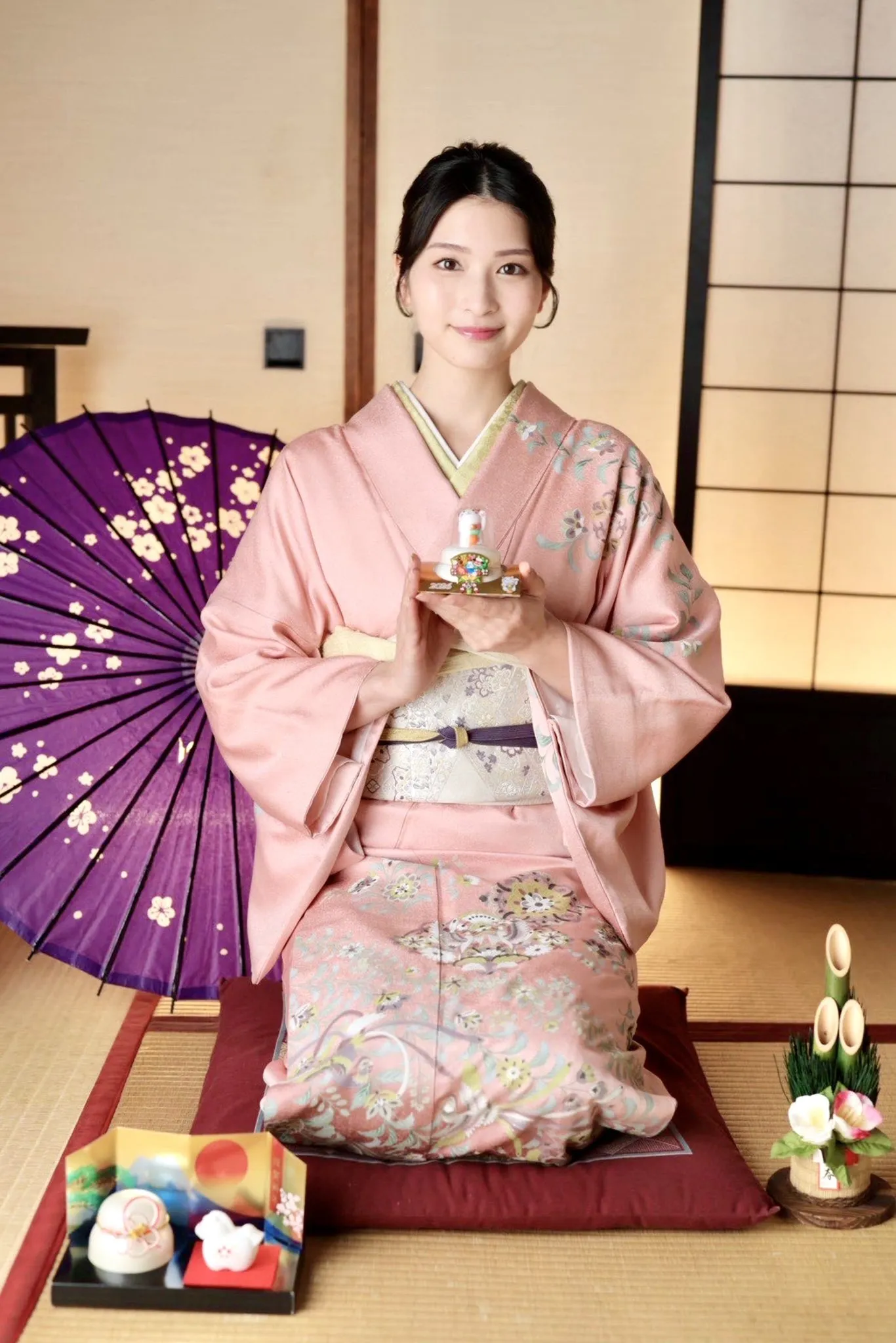 “和服造型”超美丽!特搜 “十位” 人气要角的“新年装扮”,濑户环奈 祝贺贴文更迅速吸引 “上万人” 朝圣点赞