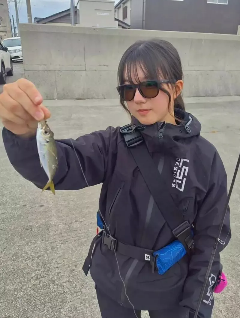 以为是男孩结果是钓鱼美少女的《aoi酱》6年前后的对比照获得160万网友的惊叹