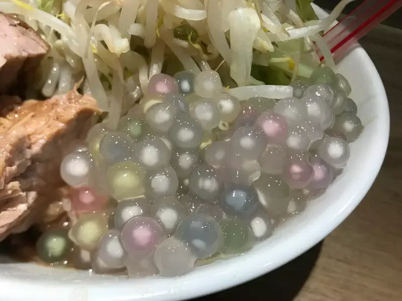 《超时空辉耀姬》辉耀吃的珍珠粉圆拉面 在日本横滨真的吃得到