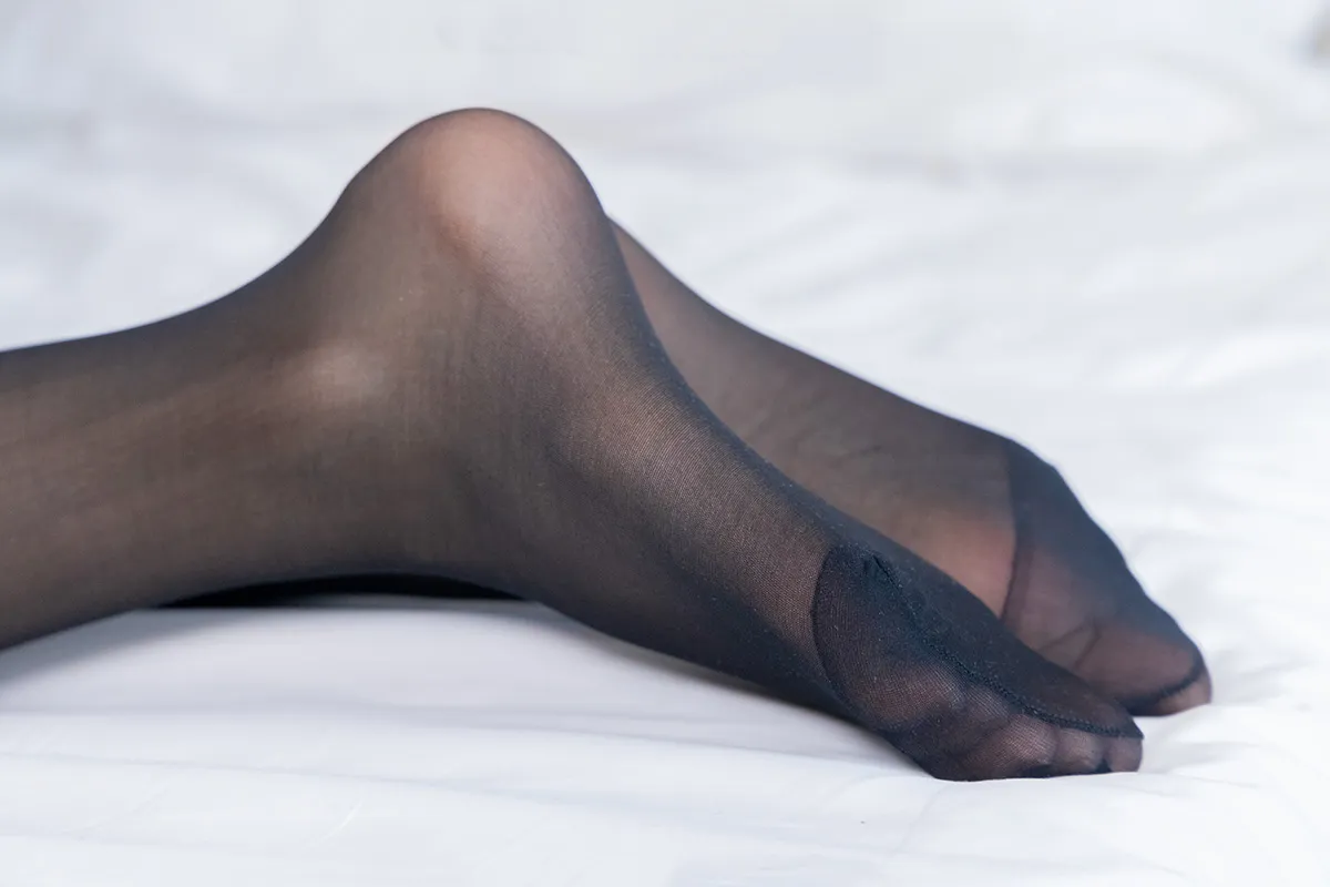 [BoBoSocks袜啵啵] No.427 奶油-两双长靴、黑丝