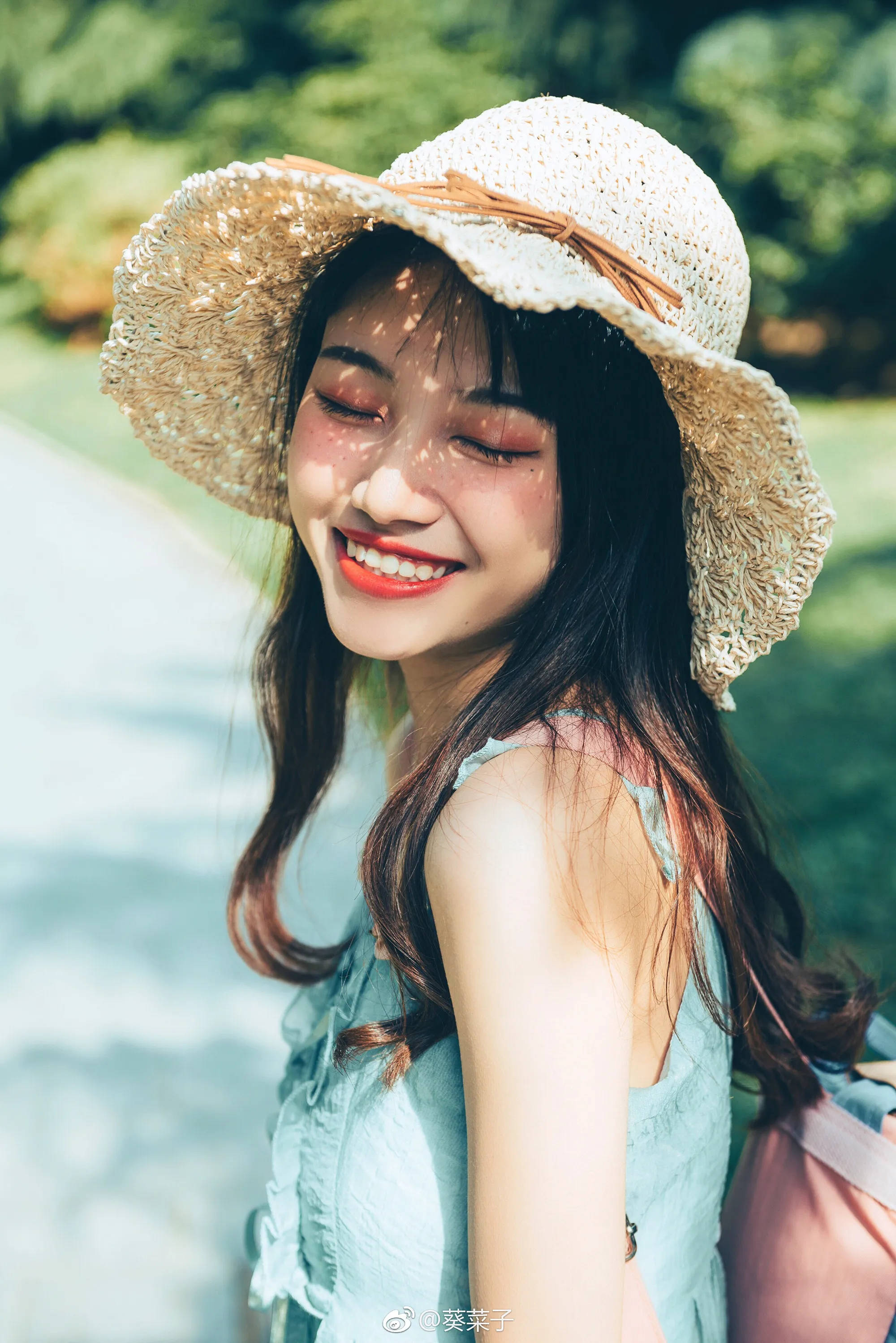 60d51193gy1ftaesw63r4j223y35su0x_05_18_2026