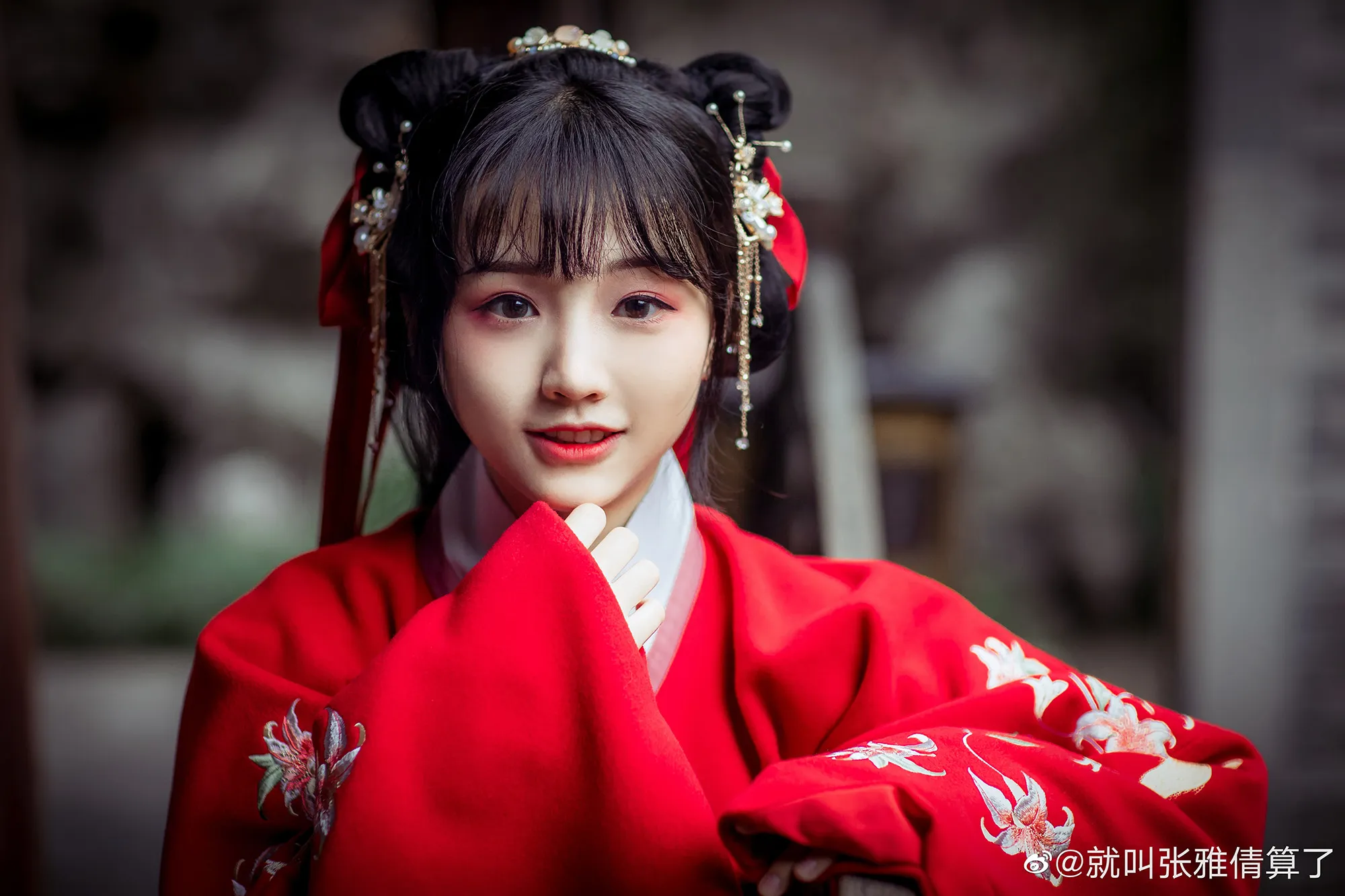 你遥远如萤火 是世间所有闻说