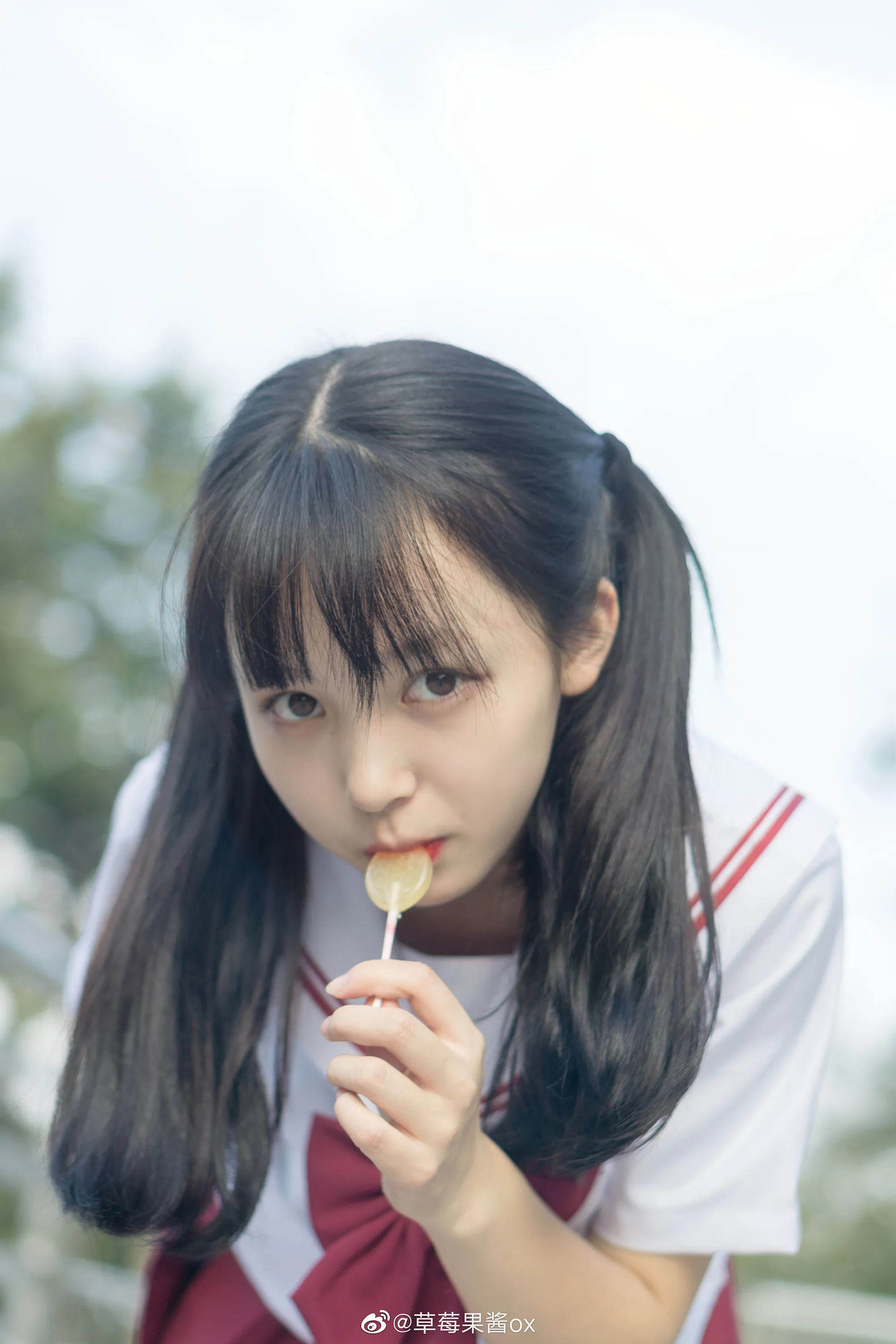 大冬天的穿裙子不冷吗