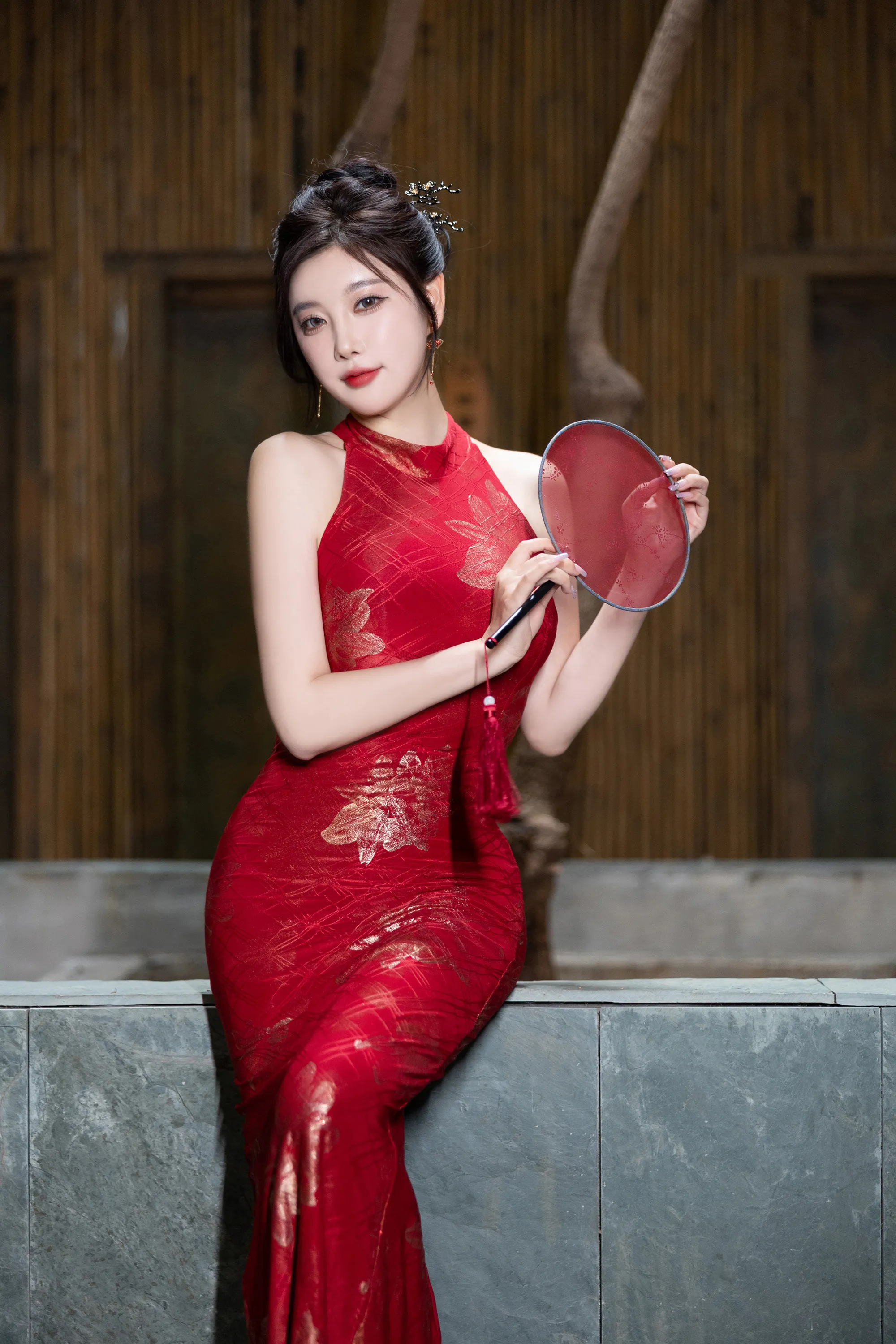 杨晨晨 – 红色旗袍