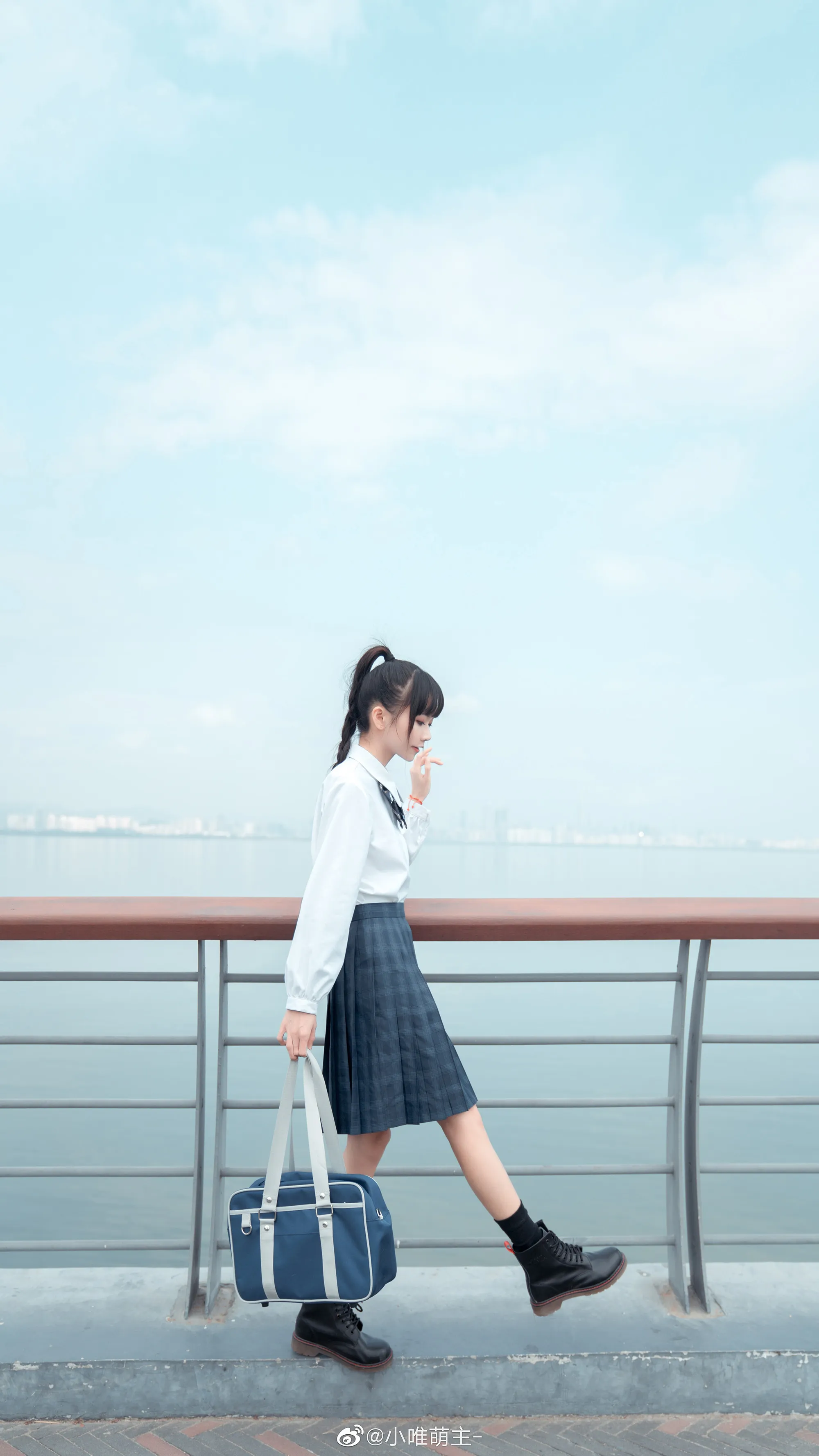 69562548gy1gbhxqsf5njj230y5do4qq_07_03_2026