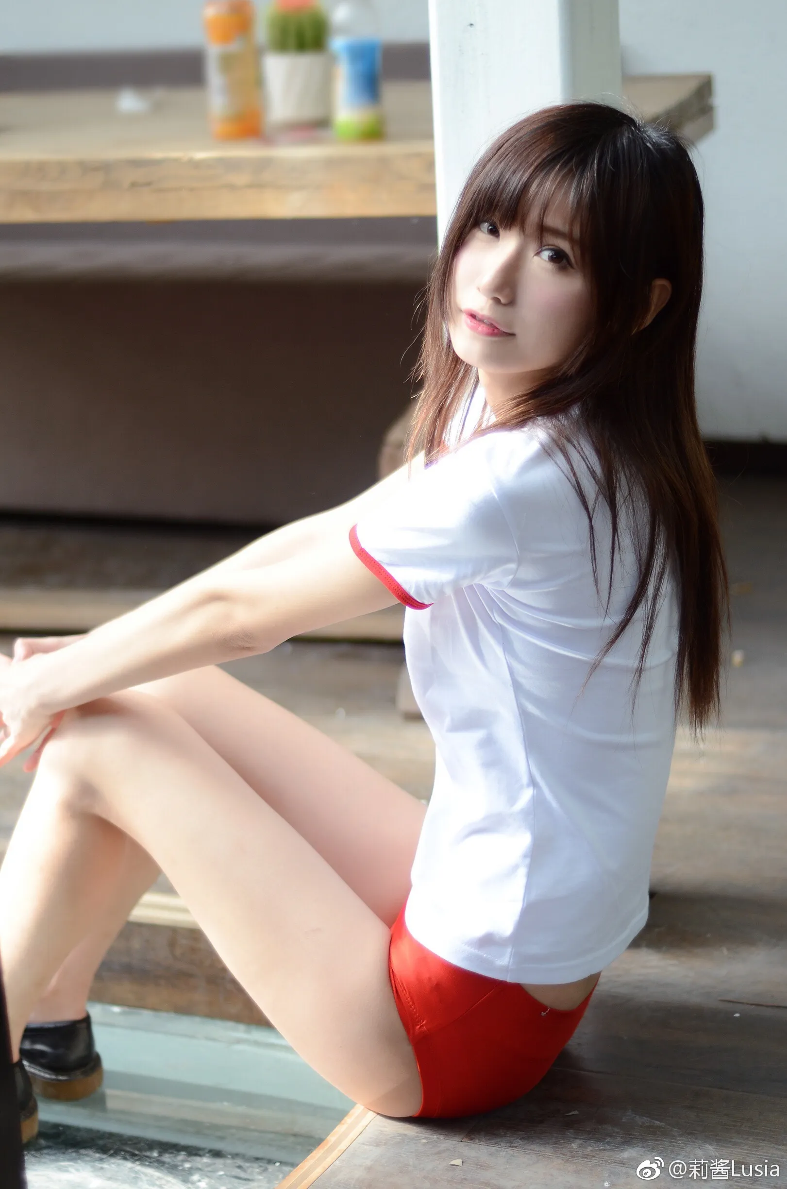 005Nwiv7ly1ffxibqq8mfj31911w0wuy_07_14_2026