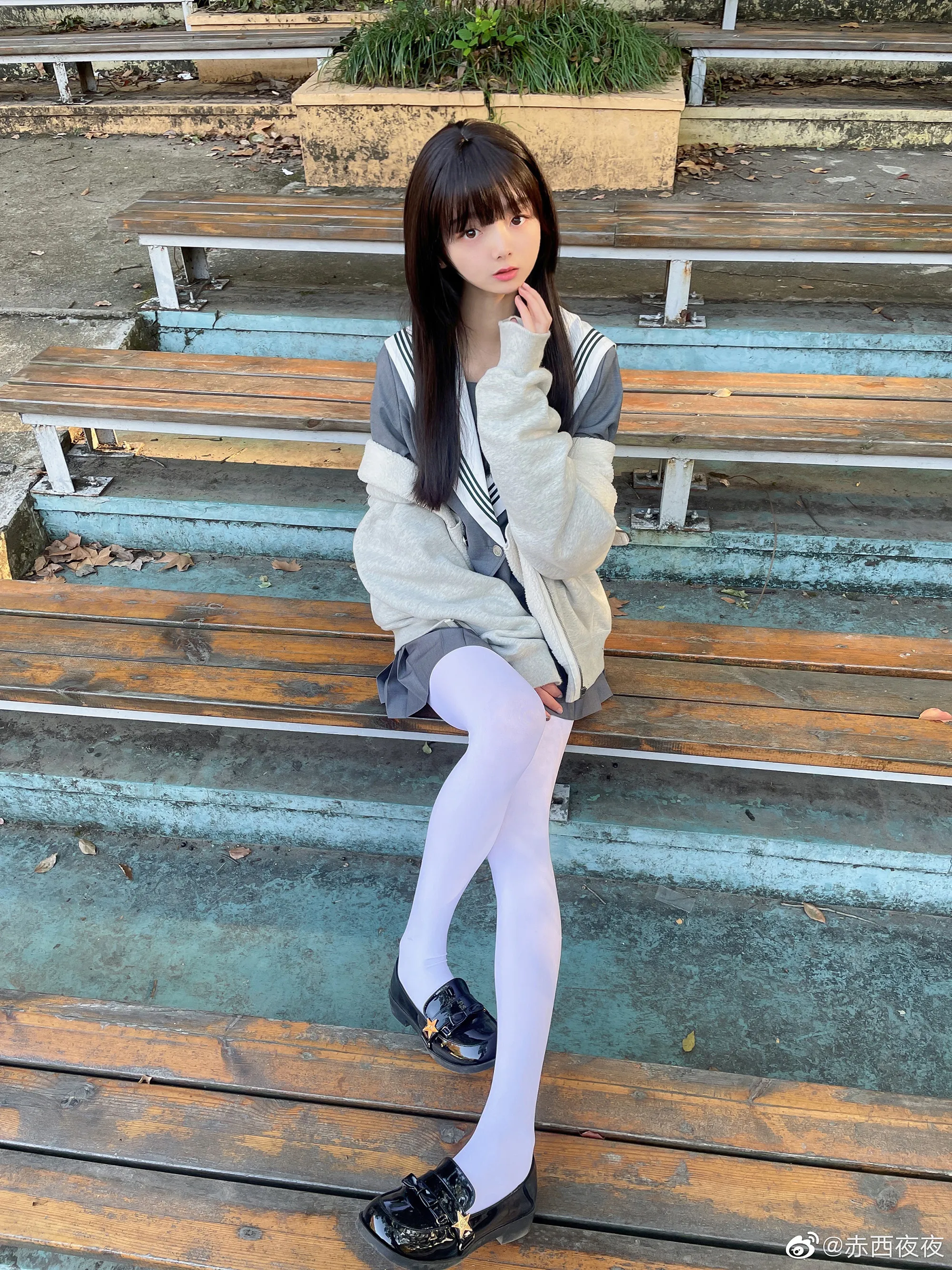 赤西夜夜白丝JK制服拍摄花絮