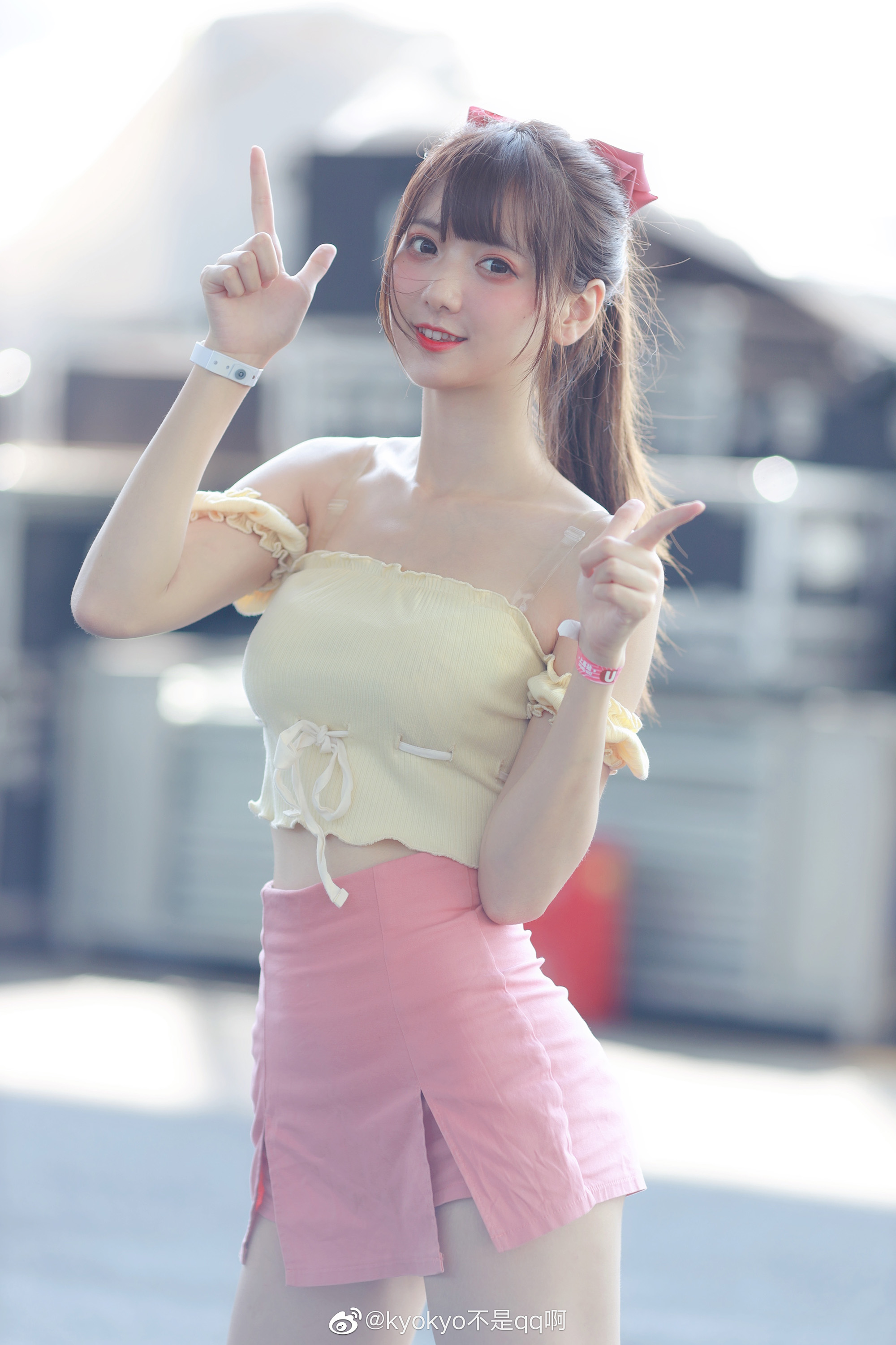 9a761a1dgy1ghn2e11v9uj222o340e81