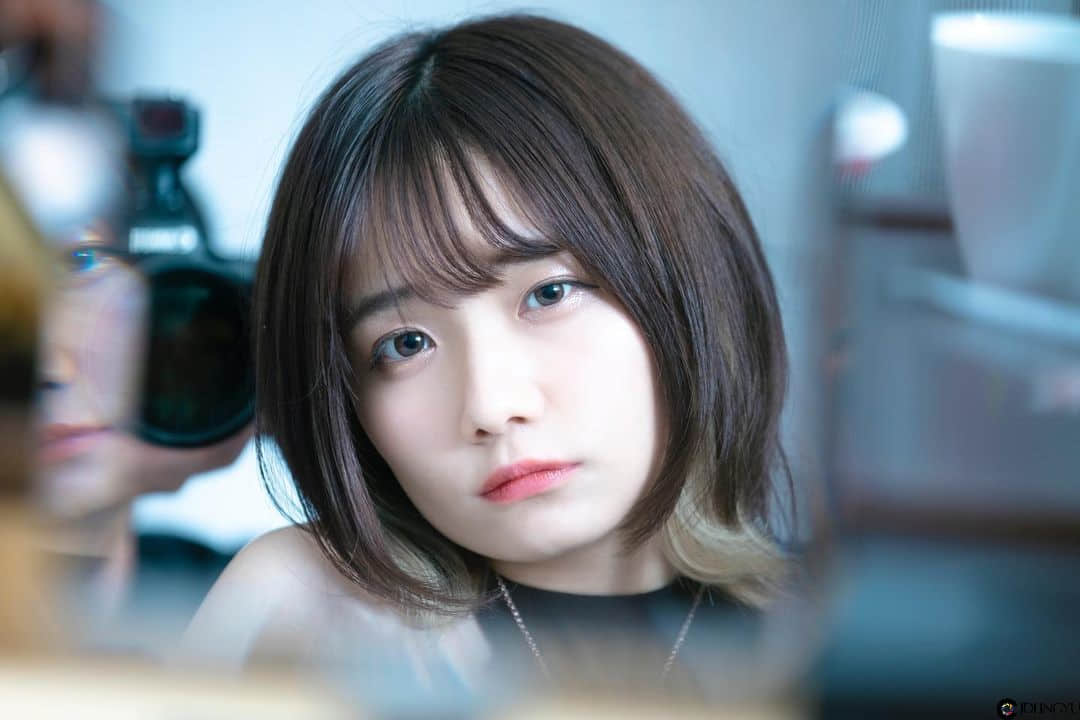 俏皮短发萌妹「カワイレナ」无辜表情如小动物般惹人疼爱　水汪大眼电力超过十万伏特