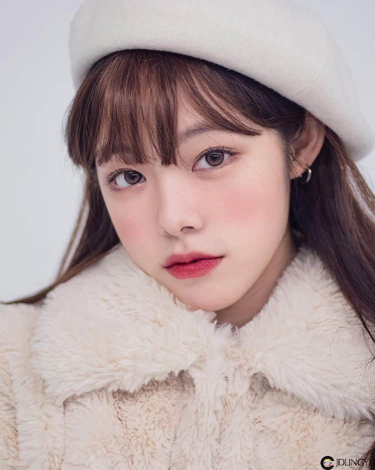 韩国网络模特《@seon_uoo》琉璃般瞳孔标志五官令人称羡！