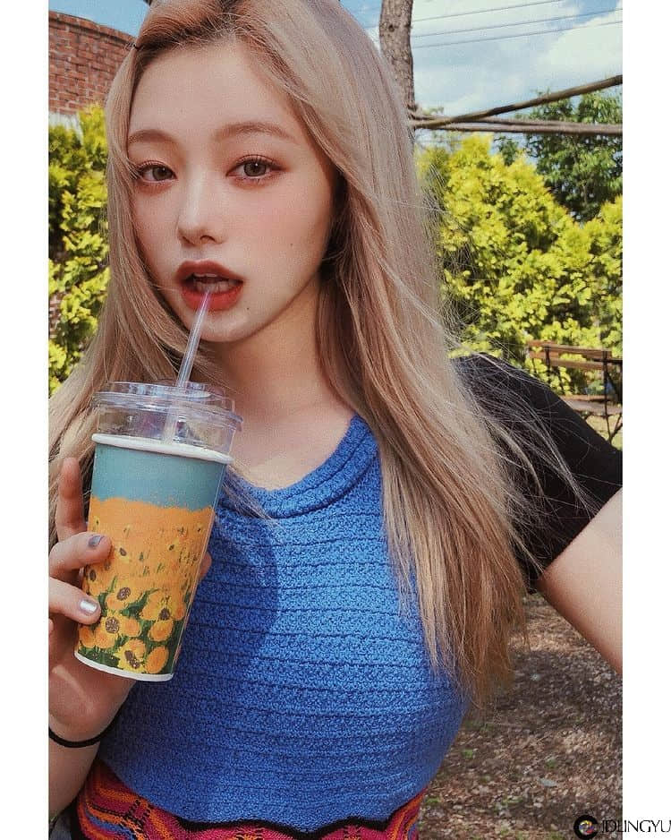 韩国网络模特《@seon_uoo》琉璃般瞳孔标志五官令人称羡！