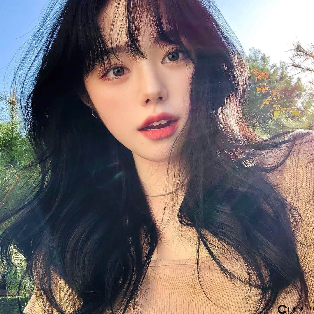 韩国网络模特《@seon_uoo》琉璃般瞳孔标志五官令人称羡！