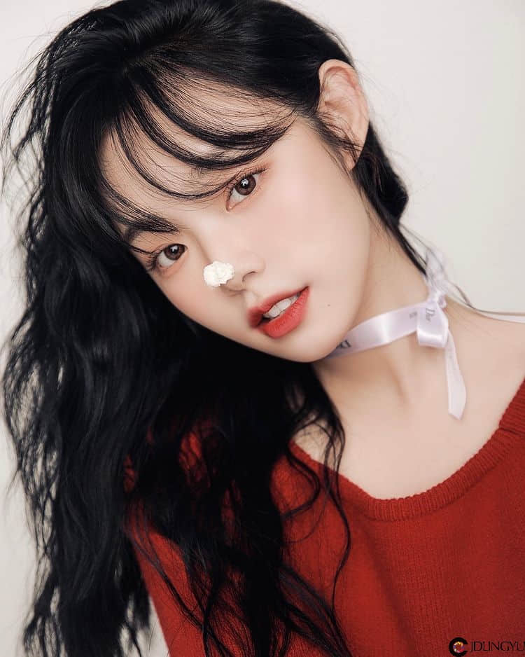 韩国网络模特《@seon_uoo》琉璃般瞳孔标志五官令人称羡!