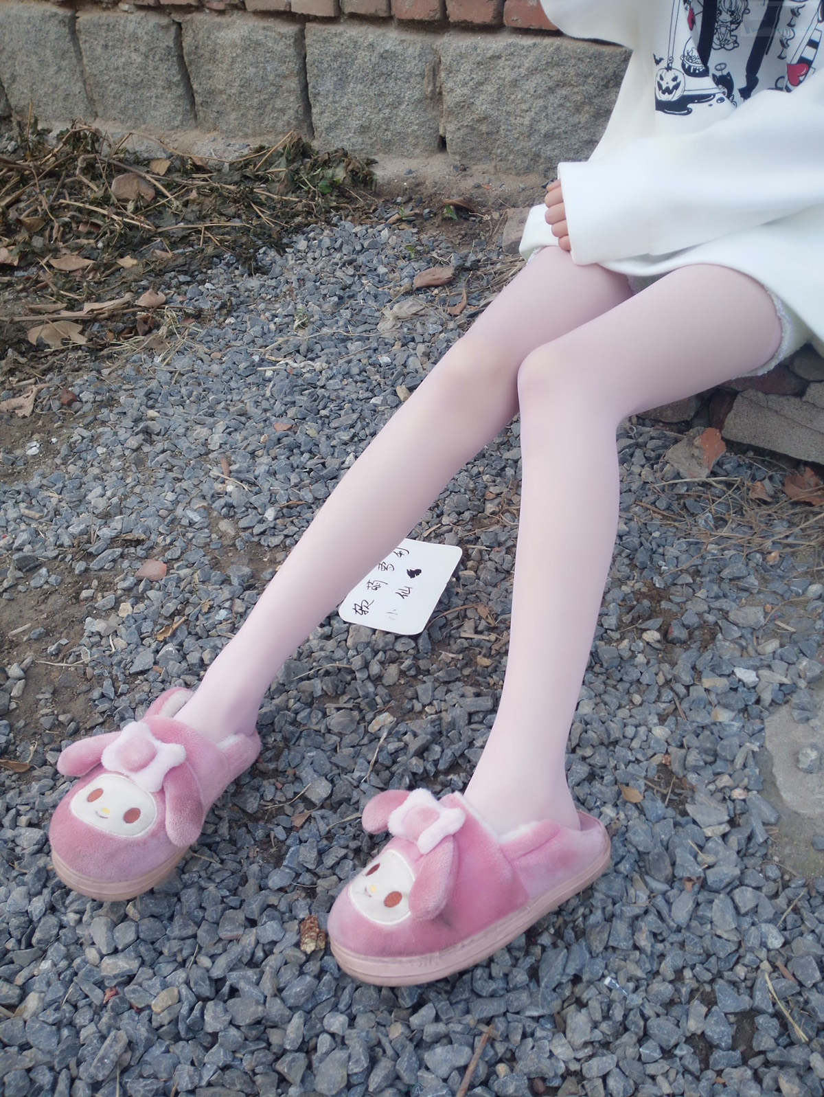 软萌萝莉小仙 – 外拍粉色丝袜