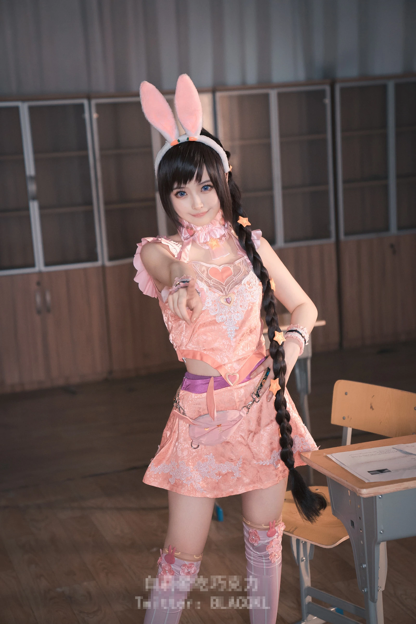 白莉爱吃巧克力 – 小舞