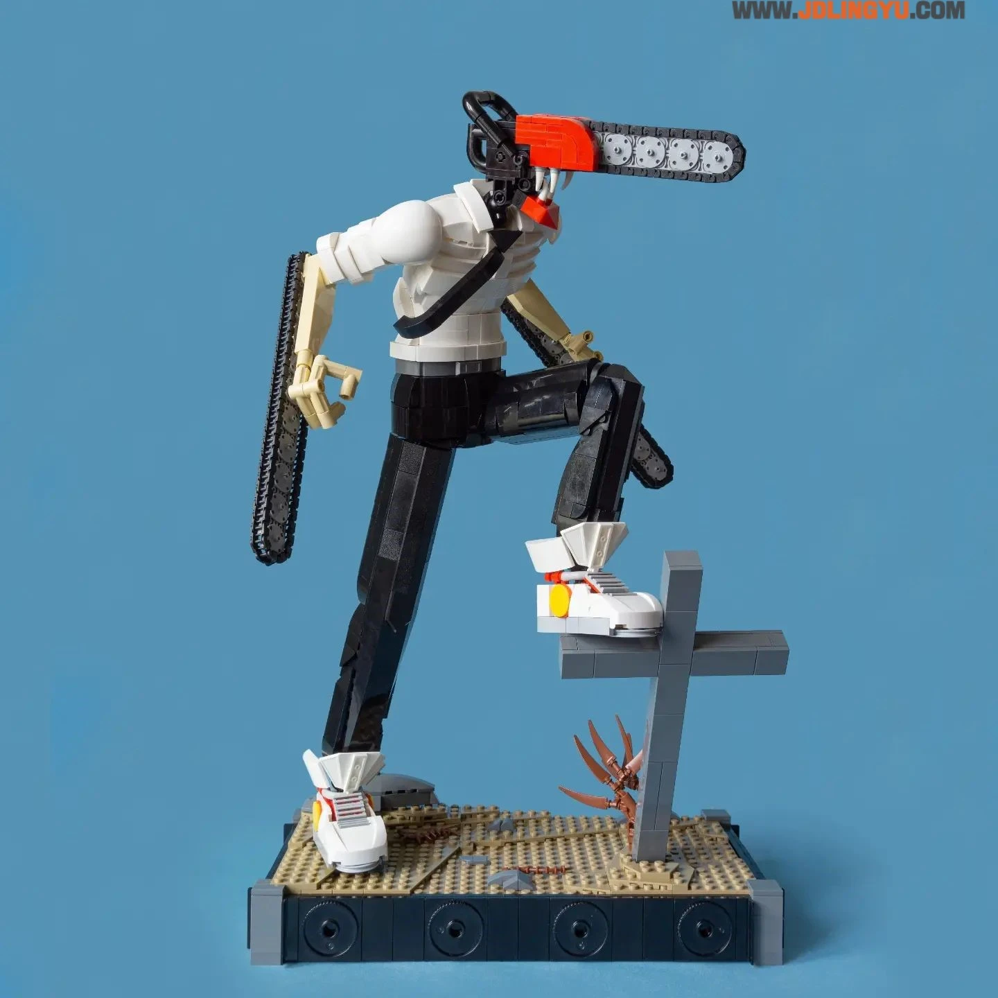 神人用乐高拼出《链锯人》淀治，模型合上背景神还原漫画封面！