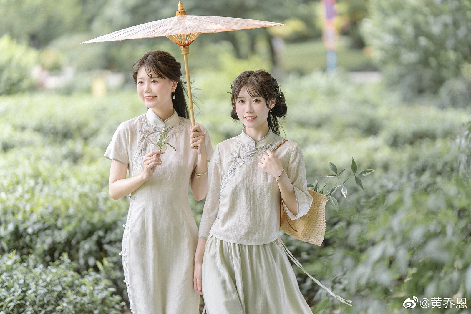 寻着茶香来，任风月婆娑。