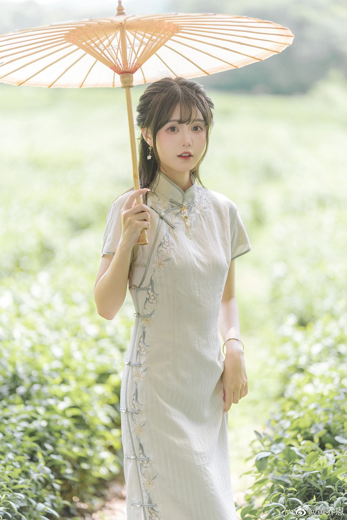 寻着茶香来，任风月婆娑。