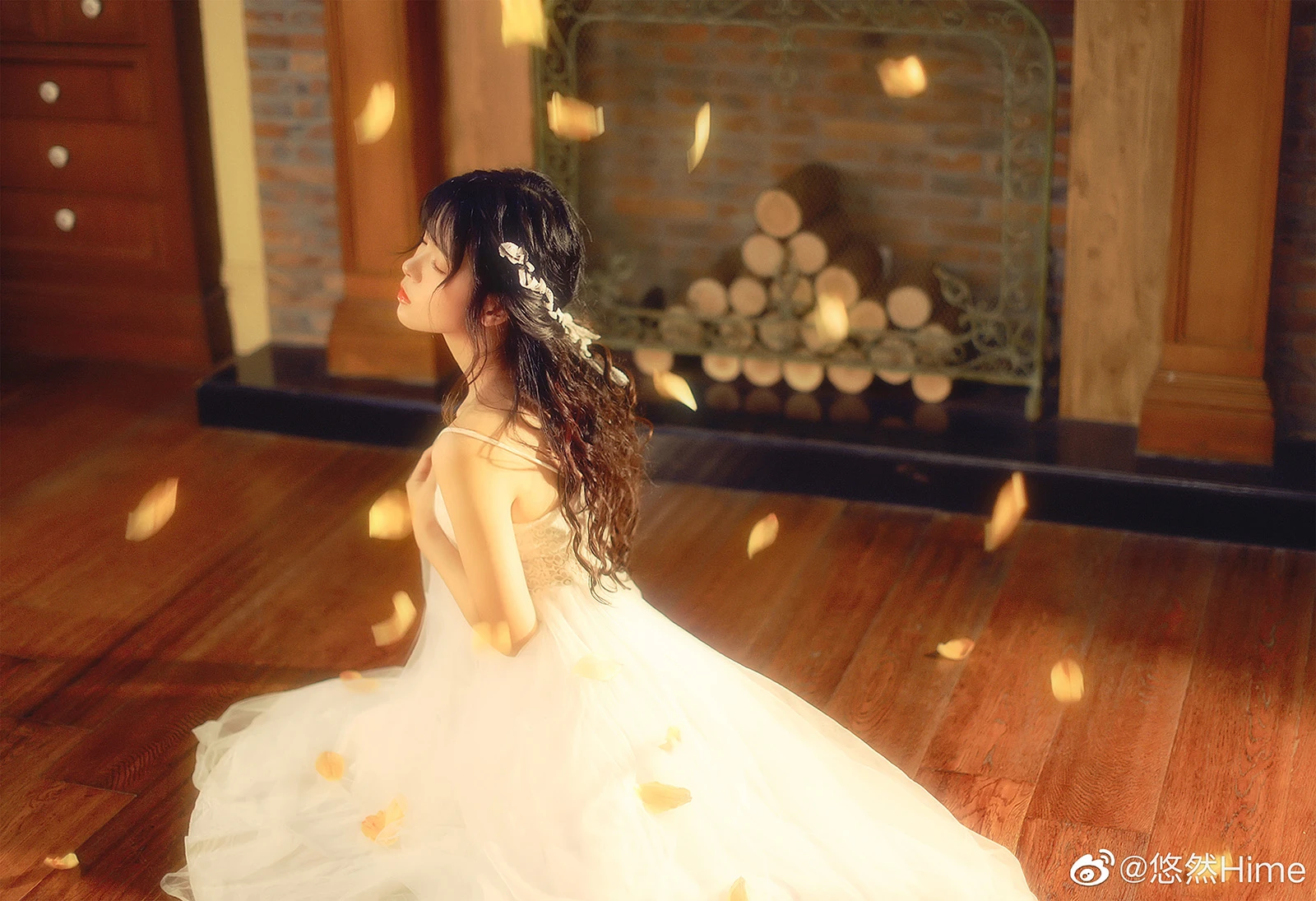 你的眼神再温柔一点吧，月亮会融化的，我也会。