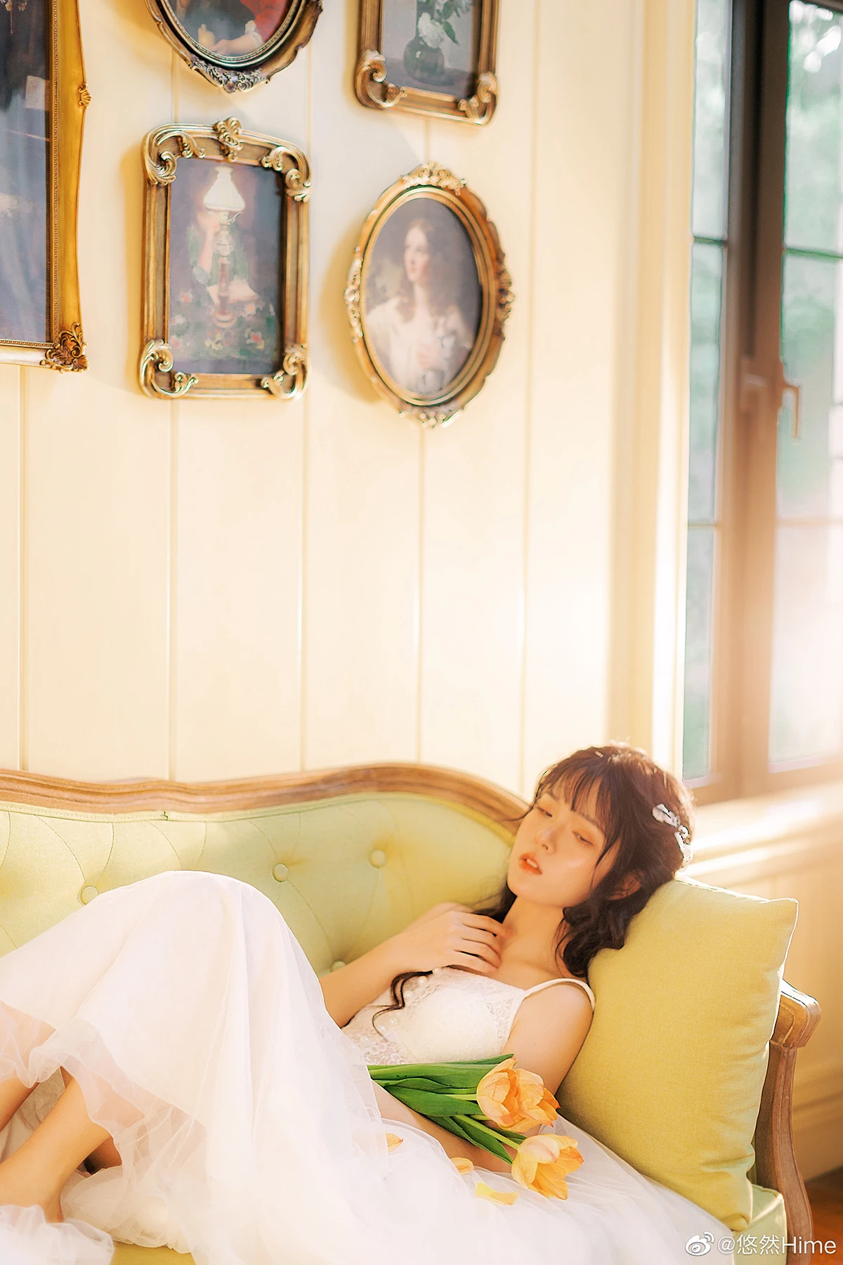 你的眼神再温柔一点吧，月亮会融化的，我也会。