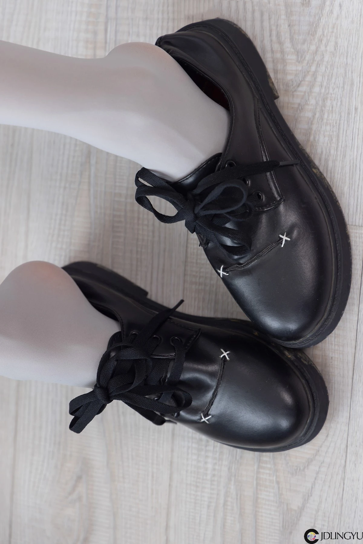 [BoBoSocks袜啵啵] No.213 稚予-黑皮鞋、厚灰丝